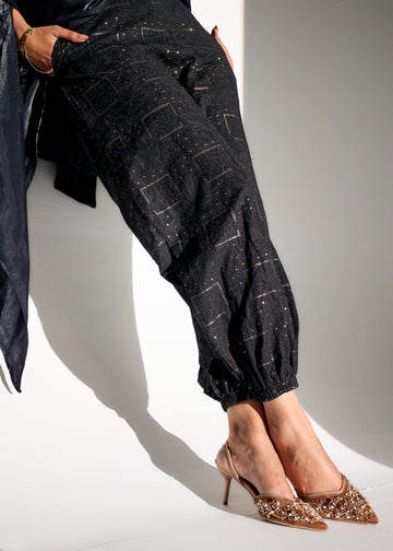 Noir Spark Pants