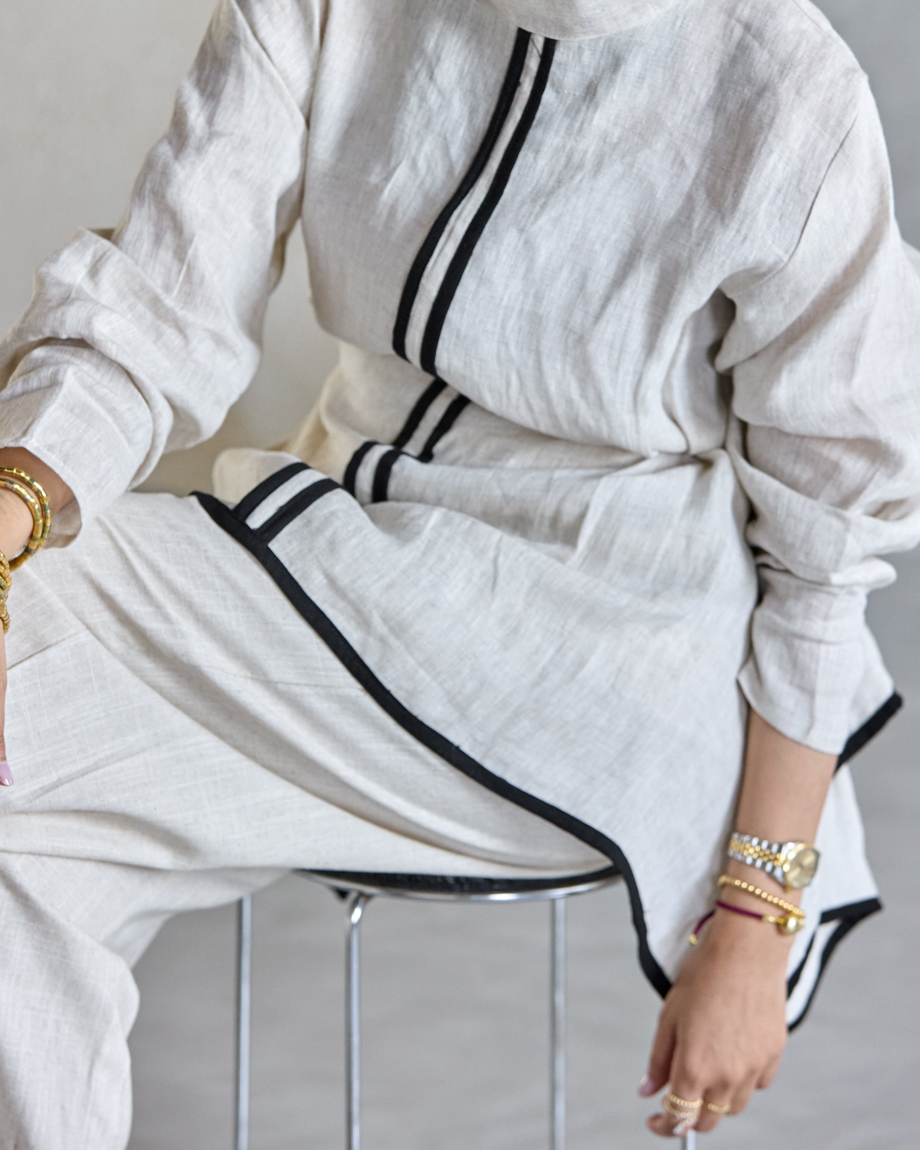 Contrast Line Blouse